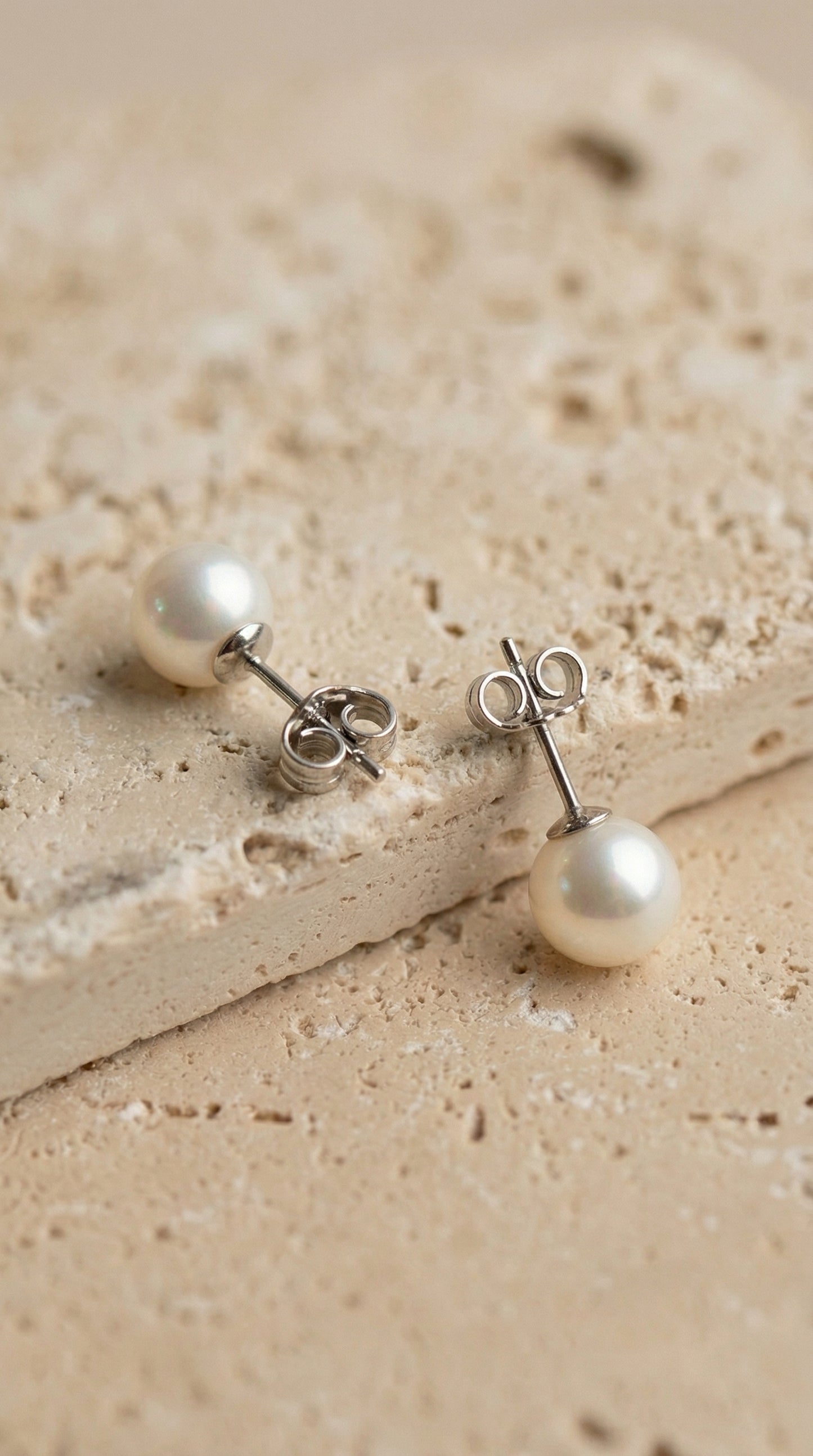 Élise Pearl Studs